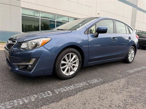 Used 2013 Subaru Impreza 2.0i Premium w/ All-Weather Pkg AWD/4WD image 3