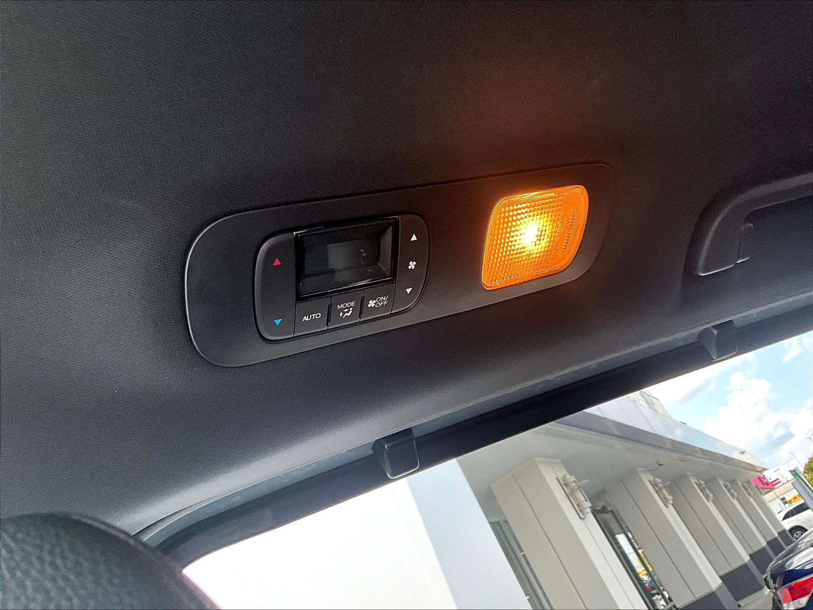 Used 2023 Honda Odyssey Sport image 37