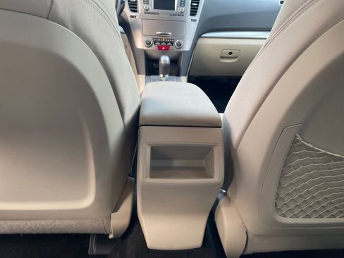 Used 2014 Subaru Outback 2.5i Premium w/ Moonroof Package & Eyesight image 23