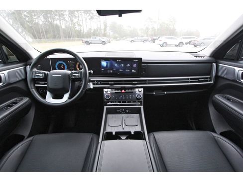 Used 2025 Hyundai Santa Fe SEL image 13