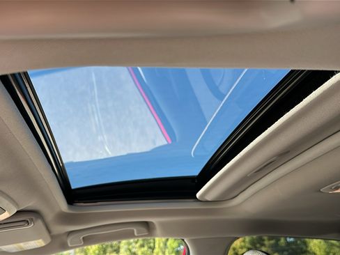 Used 2024 Subaru Crosstrek 2.0i Premium image 12