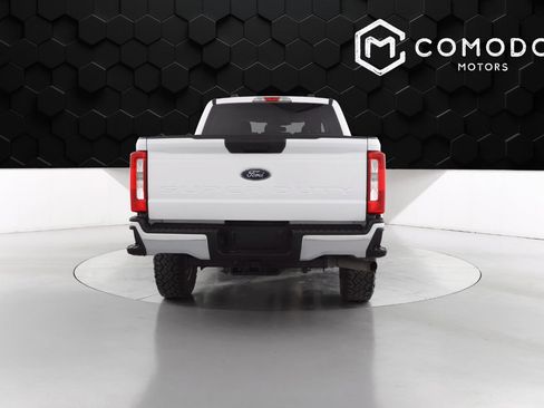 Used 2023 Ford F250 XLT w/ FX4 Off-Road Package image 4