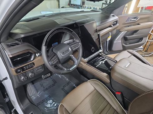 New 2026 GMC Yukon XL Denali Ultimate image 18