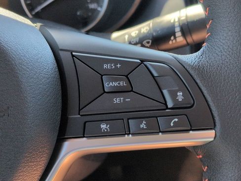 New 2025 Nissan Versa SR w/ Trunk Package FWD image 15