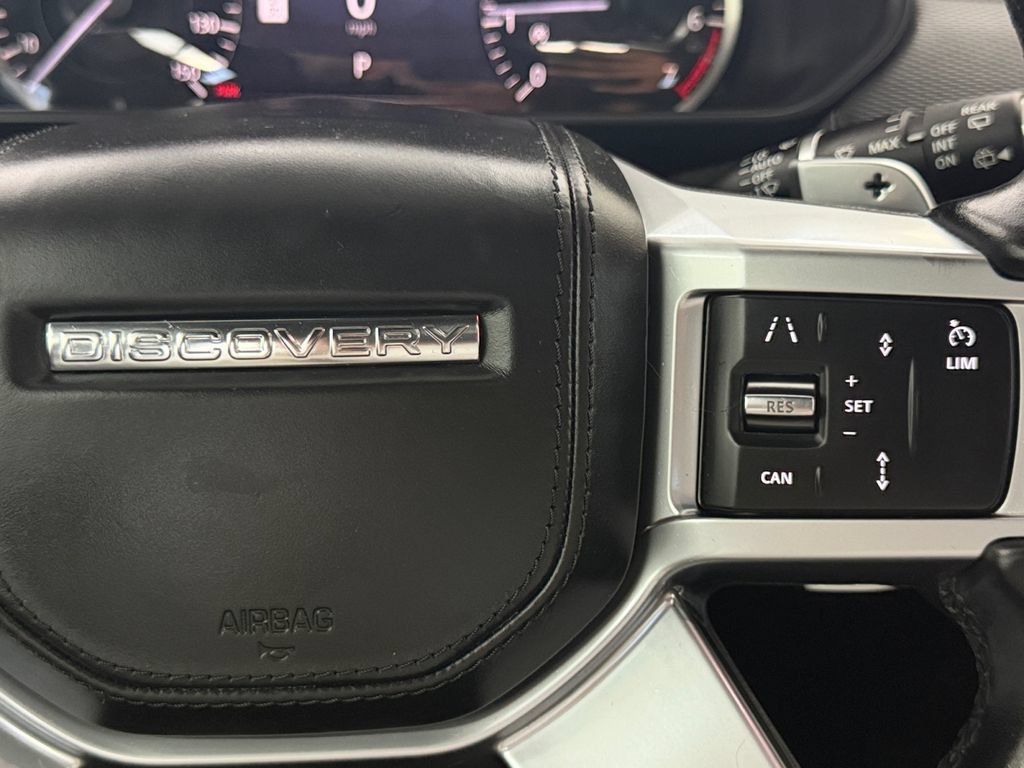 Used 2023 Land Rover Discovery HSE R-Dynamic AWD/4WD image 24