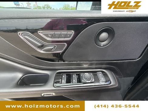 Used 2024 Lincoln Aviator Reserve AWD/4WD image 24