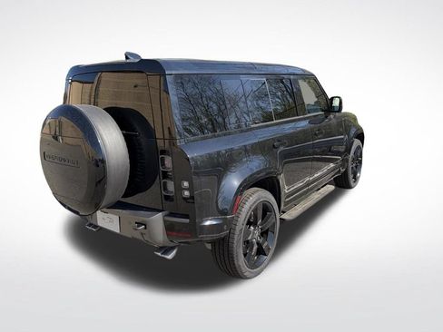 New 2025 Land Rover Defender 110 V8 AWD/4WD image 7
