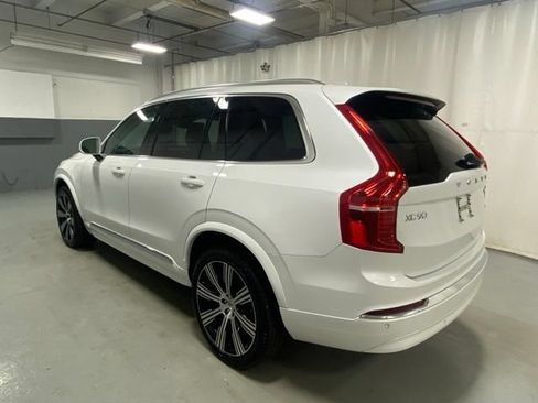 Used 2025 Volvo XC90 T8 Core w/ Climate Package AWD/4WD image 2