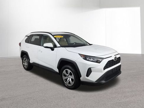 Used 2019 Toyota RAV4 LE w/ All Weather Liner Package FWD image 11