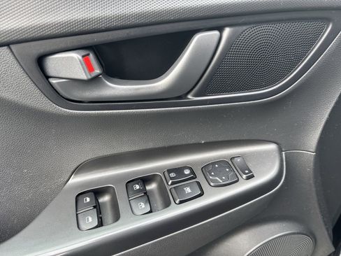 Used 2020 Hyundai Kona SEL Plus AWD/4WD image 14