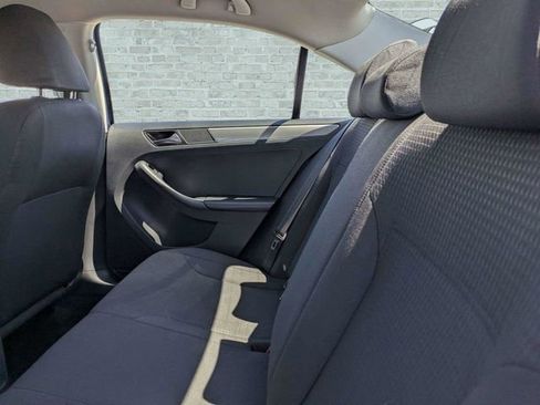 Used 2015 Volkswagen Jetta SE FWD image 13