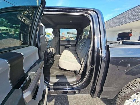 Used 2019 Ford F150 XLT image 10