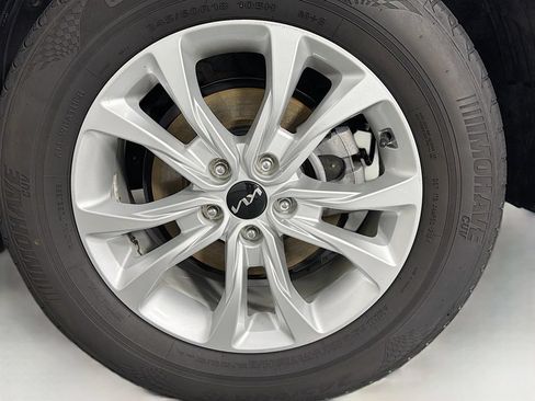 Used 2022 Kia Telluride LX FWD image 34