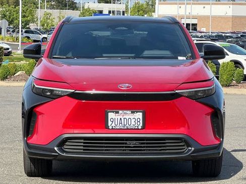 Certified 2025 Toyota bZ4X FWD image 10