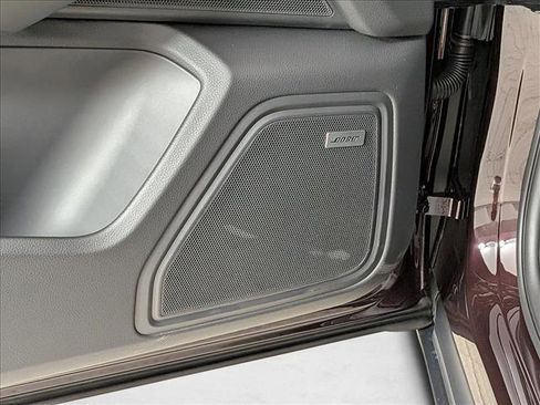 New 2026 Porsche Macan image 14