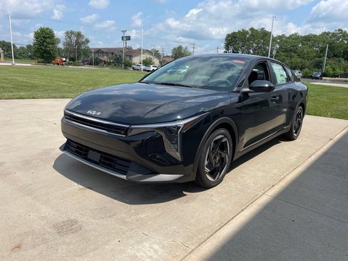 New 2026 Kia K4 EX FWD image 2