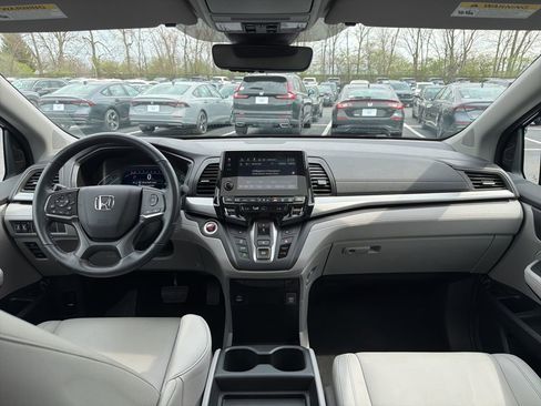 Used 2023 Honda Odyssey EX-L image 12