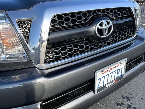 Used 2011 Toyota Tacoma PreRunner image 29