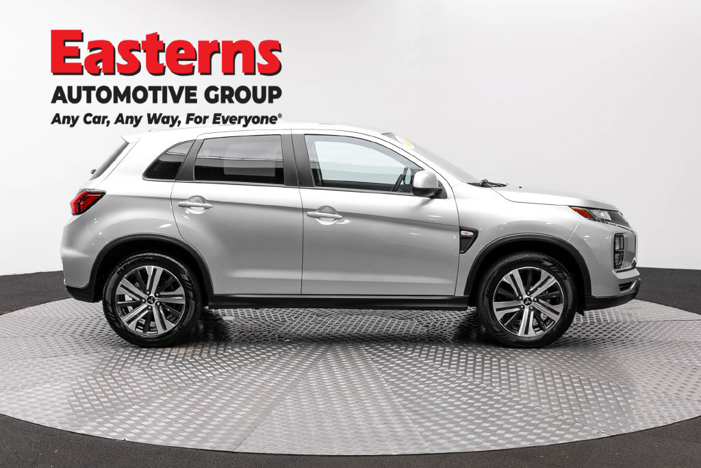 Used 2025 Mitsubishi Outlander Sport SE AWD/4WD image 5