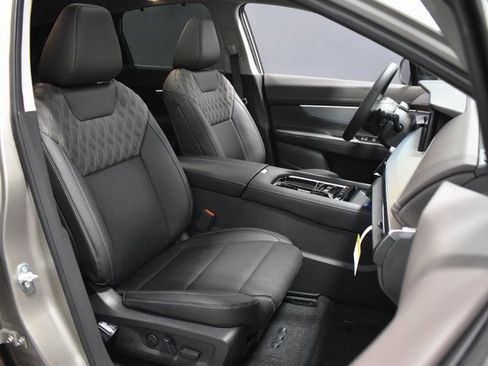 New 2026 Nissan Murano Platinum image 14