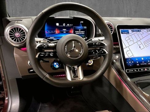 Used 2025 Mercedes-Benz SL 63 AMG S e Performance 4MATIC image 8