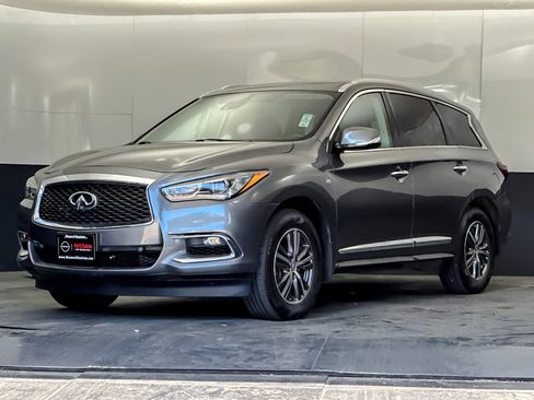 Used 2019 INFINITI QX60 Luxe w/ Essential Package FWD image 7