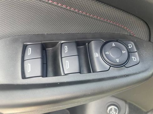 Used 2021 Chevrolet TrailBlazer RS w/ Sun and Liftgate Package FWD image 12