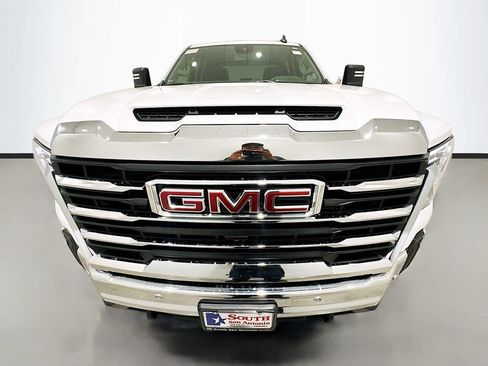 New 2026 GMC Sierra 2500 SLE AWD/4WD image 2