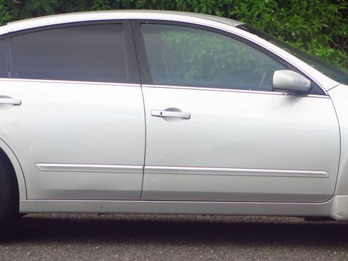 Used 2009 Nissan Altima 2.5 S w/ Emergency Aid Pkg FWD image 22