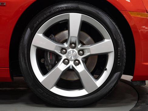 Used 2010 Chevrolet Camaro SS w/ Black Stripe Package RWD image 9