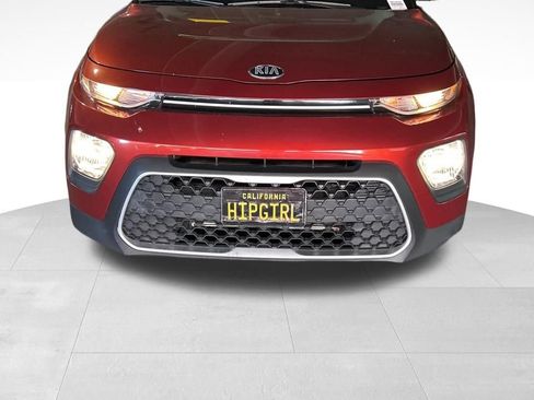 Used 2021 Kia Soul LX FWD image 2