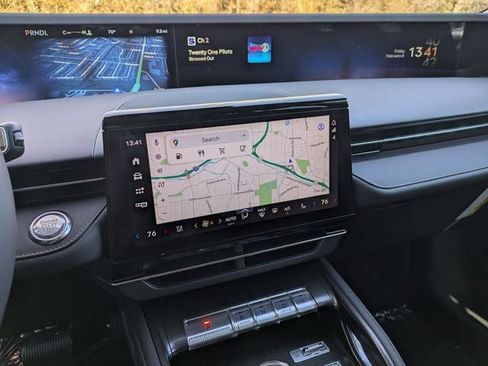 New 2026 Lincoln Nautilus Premier w/ Jet Appearance Package image 16