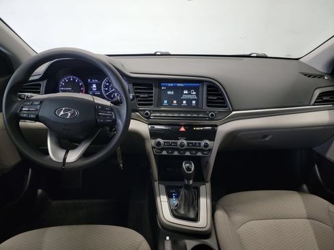 Used 2020 Hyundai Elantra SEL w/ Cargo Package (C1) FWD image 15