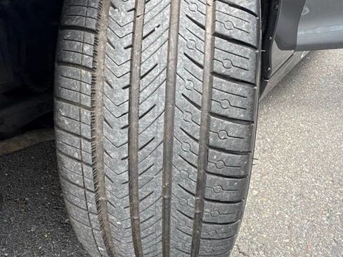 Used 2016 BMW M235i Convertible image 16