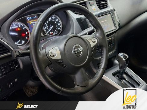 Used 2019 Nissan Sentra SV FWD image 11