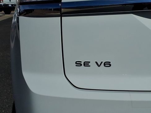 Certified 2022 Volkswagen Atlas Cross Sport SE w/ Black Wheel Package image 14