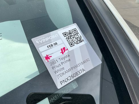 Used 2021 Toyota Prius Prime XLE image 23