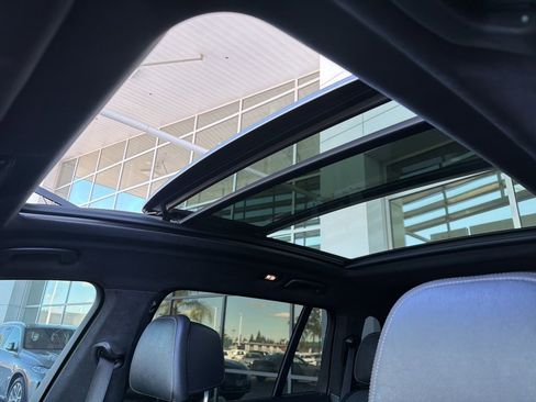 Used 2021 BMW X7 xDrive40i w/ M Sport Package image 11