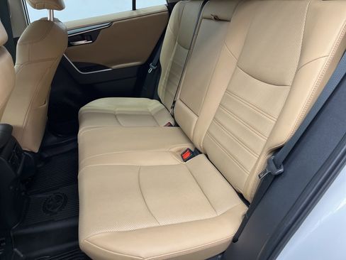 Used 2024 Toyota RAV4 Limited w/ Advanced Technology Package image 7