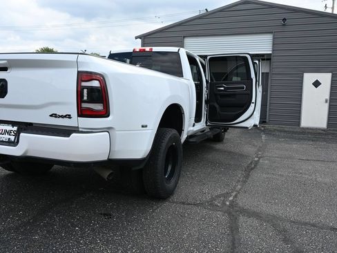 Used 2024 RAM 3500 Big Horn w/ Night Edition AWD/4WD image 30