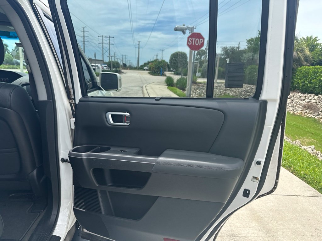 Used 2013 Honda Pilot Touring image 20