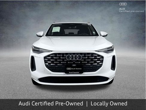 Used 2025 Audi Q5 Premium Plus w/ Premium Plus AWD/4WD image 3