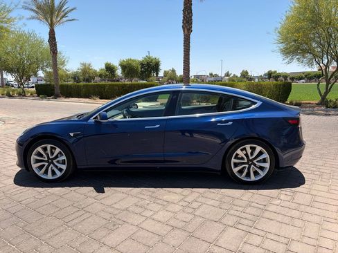 Used 2018 Tesla Model 3 Long Range RWD image 5