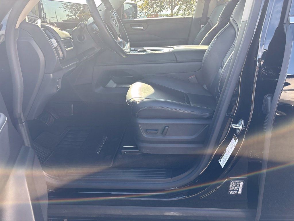 Certified 2026 Nissan Armada SV AWD/4WD image 10