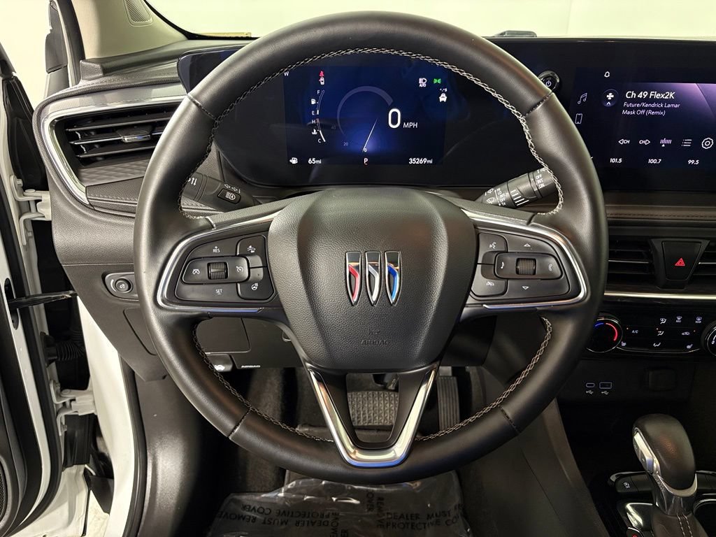 Used 2024 Buick Encore GX Preferred w/ Comfort Package FWD image 22