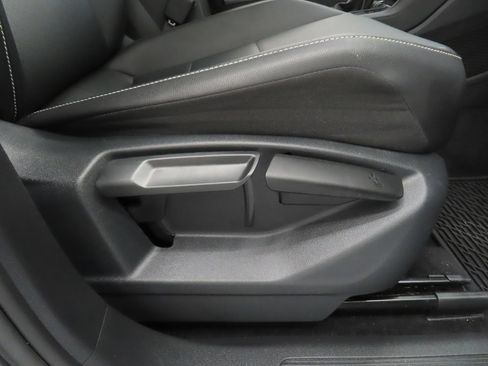 Used 2021 Volkswagen Tiguan SEL AWD/4WD image 29
