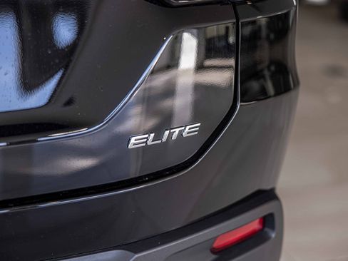 Used 2025 Honda Pilot Elite image 15