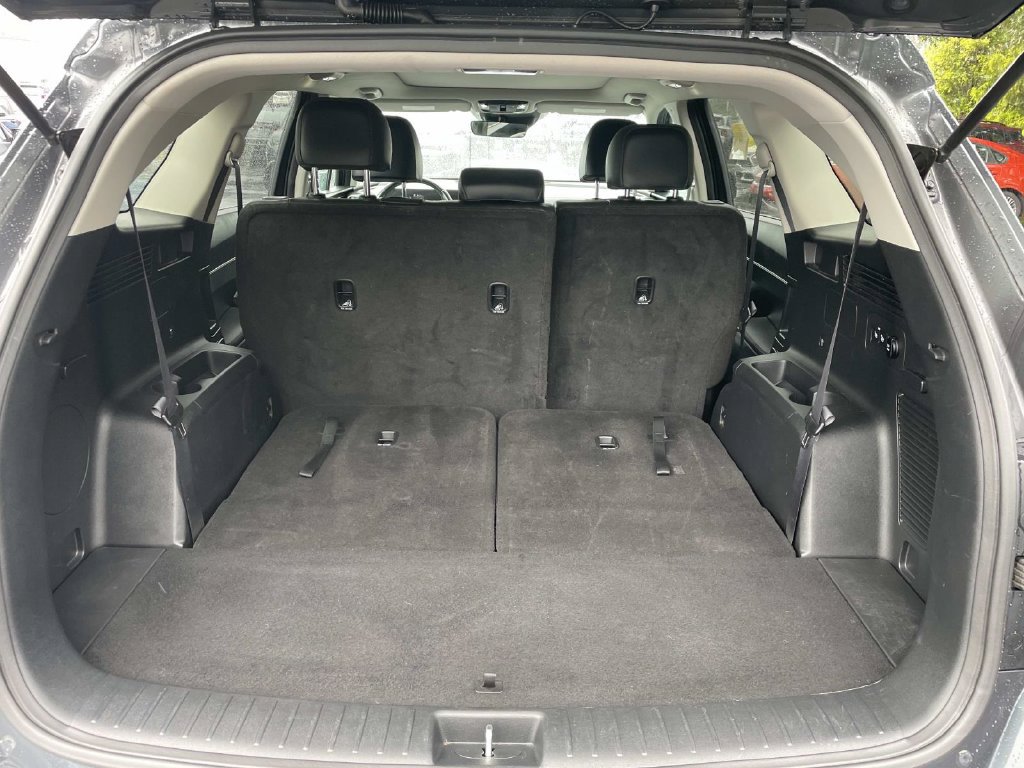 Used 2025 Kia Sorento S w/ Panoramic Sunroof Package AWD/4WD image 7