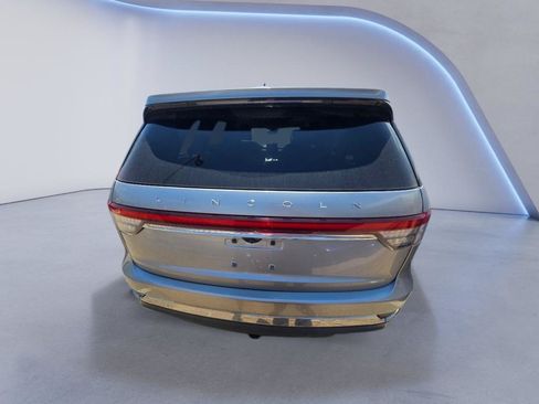 Used 2022 Lincoln Aviator Reserve w/ Equipment Group 201A AWD/4WD image 4