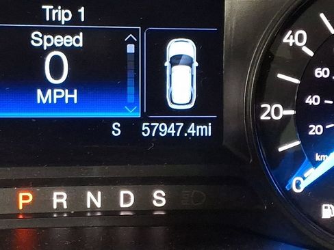 Used 2018 Ford Explorer XLT FWD image 19